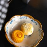 Blossoms Under the Full Moon | Double-Layer Floral Mooncake Gift Box